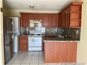 1933 SW 7th St in Miami, FL - Building Photo