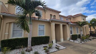 5206 Paradise Cay Cir in Kissimmee, FL - Building Photo