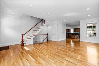 860 E 4th St in Boston, MA - Building Photo - Building Photo