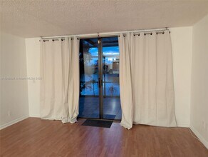 1584 NW 113th Way in Pembroke Pines, FL - Building Photo - Building Photo