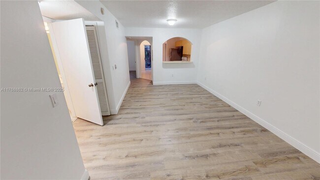 2921 SE 13th Rd in Homestead, FL - Building Photo - Building Photo