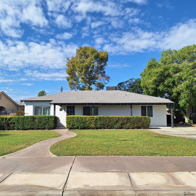 1980 S 9th Ave in Yuma, AZ - Building Photo - Building Photo