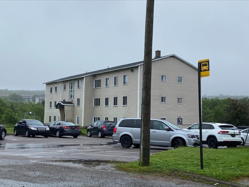 3 Reading Crescent in Saint John, NB - Building Photo