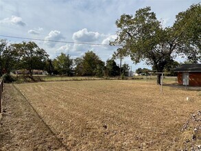 945 3rd St in Hempstead, TX - Building Photo - Building Photo