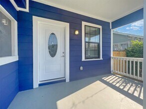 2003 Hamilton Ave in Austin, TX - Building Photo - Building Photo
