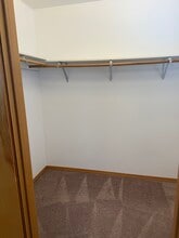 90 S Grover Pl in East Wenatchee, WA - Foto de edificio - Building Photo