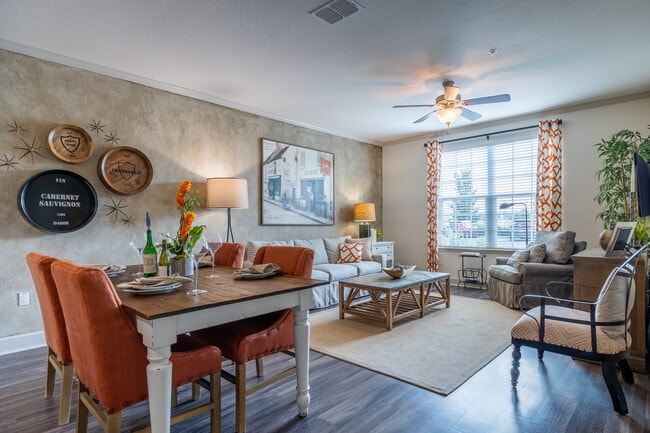 The Retreat at Trinity in Trinity, FL - Building Photo - Interior Photo