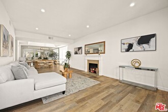 10640 Wilkins Ave in Los Angeles, CA - Building Photo - Building Photo