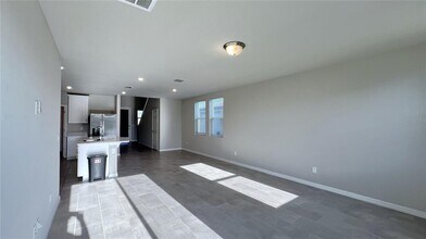 3253 Bella Vista Dr in Davenport, FL - Building Photo - Building Photo