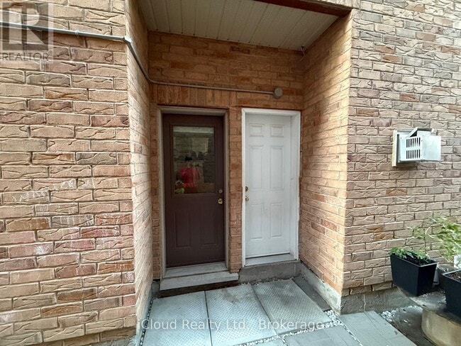 property at 61 Templehill Rd
