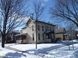 204 Carroll St in Mankato, MN - Building Photo