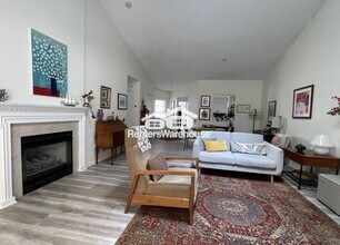 10845 Lexington Dr in Eden Prairie, MN - Foto de edificio - Building Photo