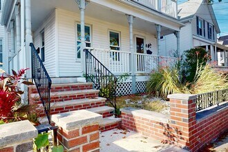 58 Teel St in Arlington, MA - Building Photo - Building Photo