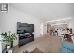 9580 Tower Rd in Burnaby, BC - Building Photo - Building Photo