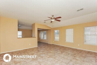 7928 Hidden Brook Dr in Fort Worth, TX - Foto de edificio - Building Photo