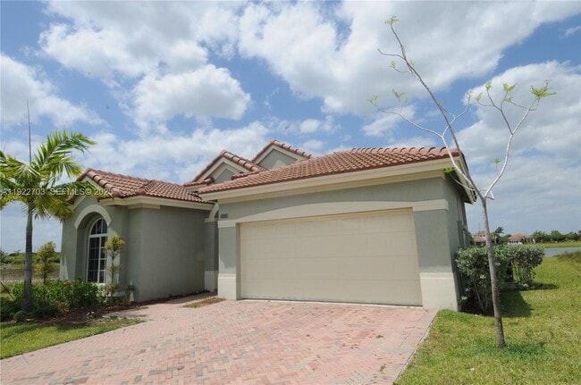 property at 2173 SE 2nd St