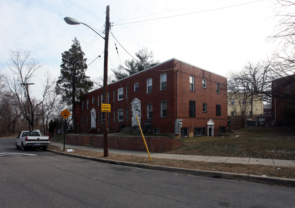 407 Lebaum St SE in Washington, DC - Building Photo