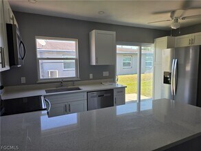 11451 Char Ann Dr in Ft. Myers, FL - Building Photo - Building Photo