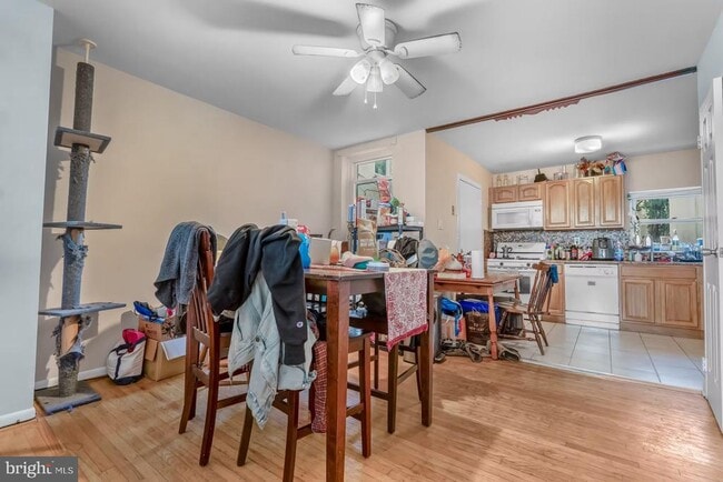 property at 915 N 6th St