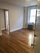 121 Park Dr, Unit 24 in Boston, MA - Foto de edificio - Building Photo