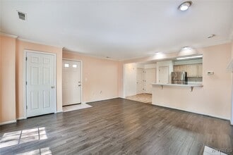 2775 N Forest Rd in Getzville, NY - Building Photo - Building Photo