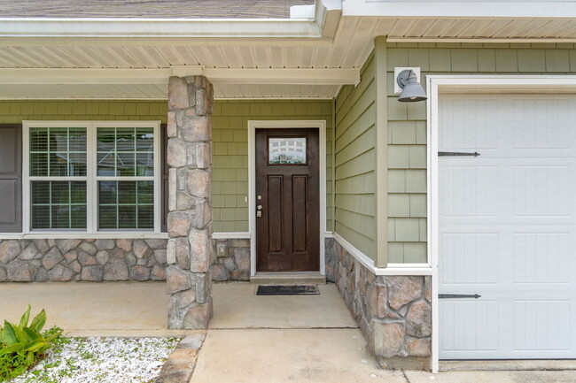 426 Eisenhower Dr in Crestview, FL - Building Photo - Building Photo