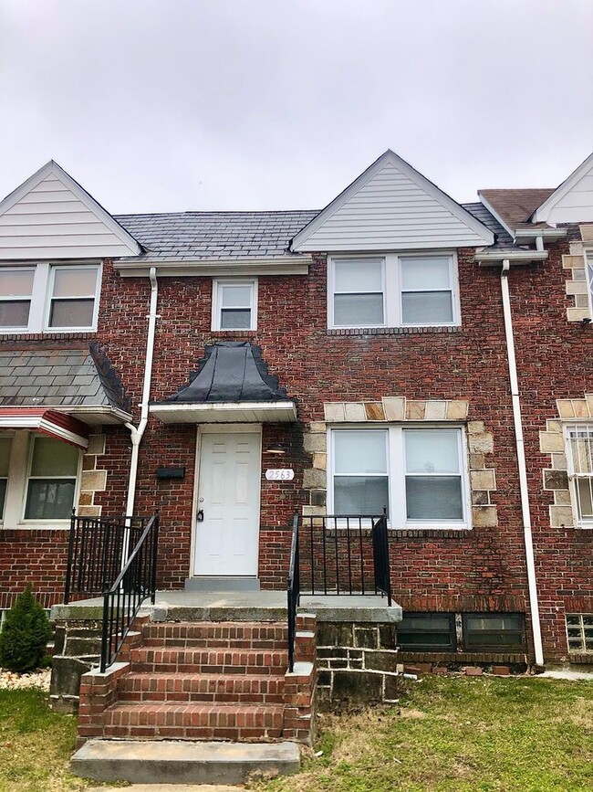 2563 Arunah Ave in Baltimore, MD - Building Photo - Building Photo