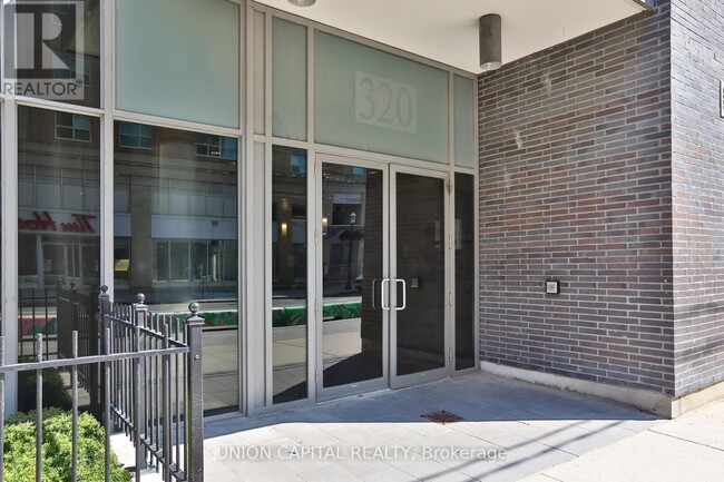 320-1320 Richmond St E in Toronto, ON - Building Photo - Building Photo