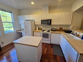 23222 63rd Pl S in Kent, WA - Building Photo - Building Photo