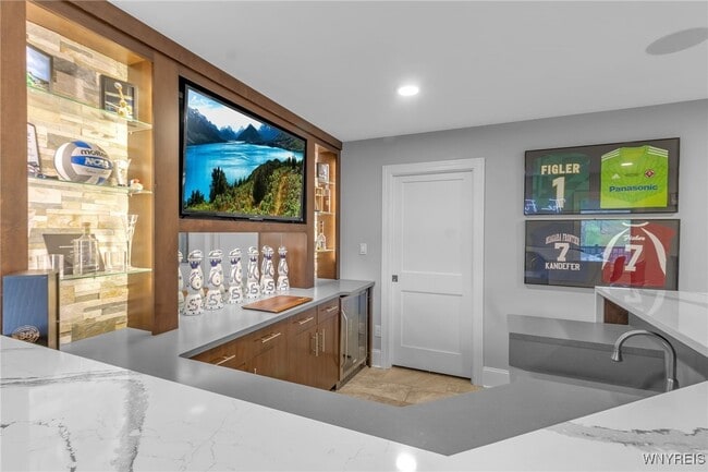 property at 37 Ojibwa Cir