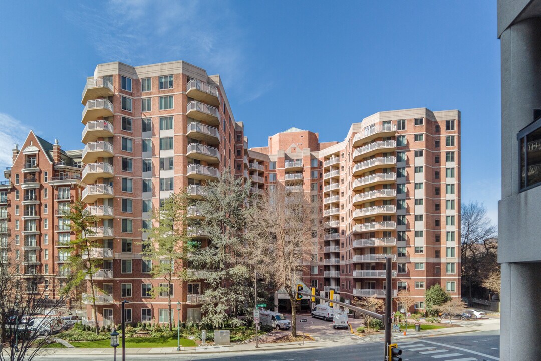 The Chase at Bethesda in Bethesda, MD - Building Photo