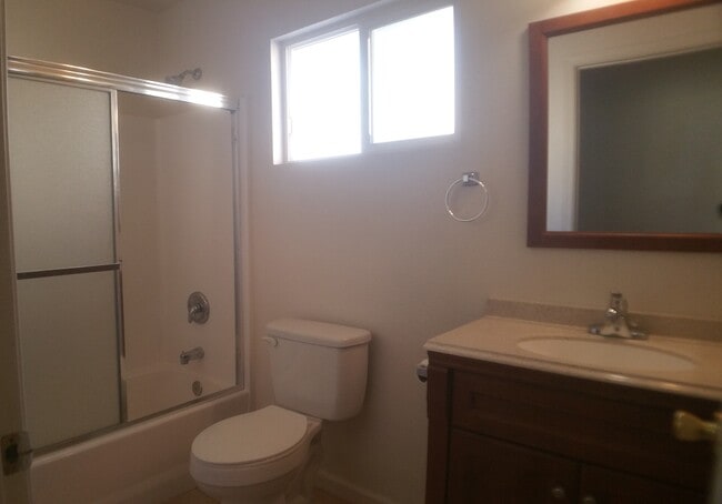 6217 Almond Ave in Orangevale, CA - Building Photo - Building Photo