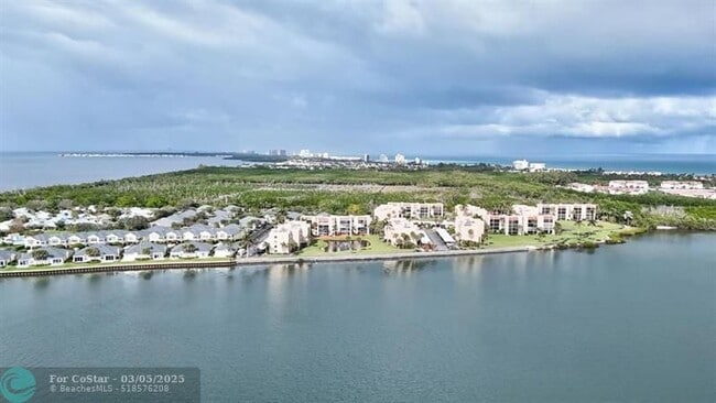 3412 NE Causeway Blvd in Jensen Beach, FL - Building Photo - Building Photo