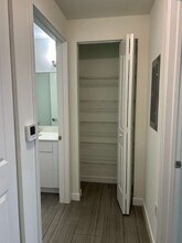 1775 Polk St, Unit 1017 in Hollywood, FL - Foto de edificio - Building Photo