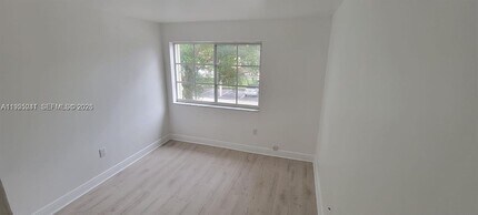 12124 St.Andrews Place, 201 in Miramar, FL - Foto de edificio - Building Photo