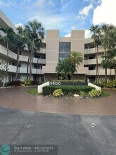 5800 Camino Del Sol in Boca Raton, FL - Building Photo - Building Photo