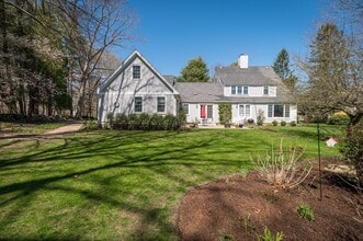 887 Bay Rd in Hamilton, MA - Building Photo - Building Photo