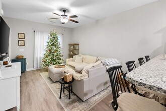 72 Catalina Cir in Swansboro, NC - Building Photo - Building Photo