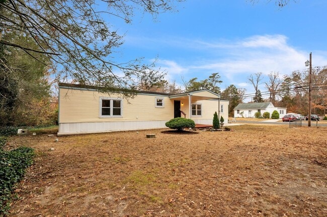 property at 7601 Magnolia Dr