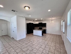 Room in Townhome on Zodiac Ln in Round Rock, TX - Foto de edificio - Building Photo