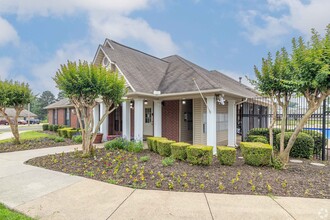 Chapel Ridge of Texarkana in Texarkana, AR - Foto de edificio - Building Photo