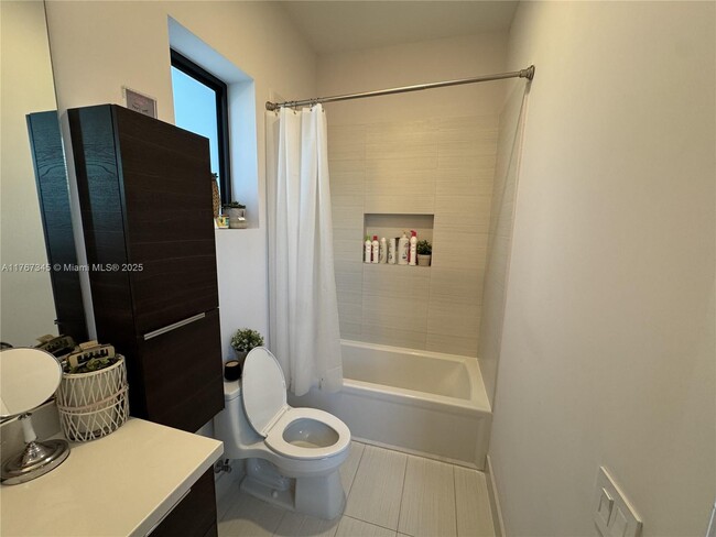 5915 Brookfield Cir E in Fort Lauderdale, FL - Building Photo - Building Photo