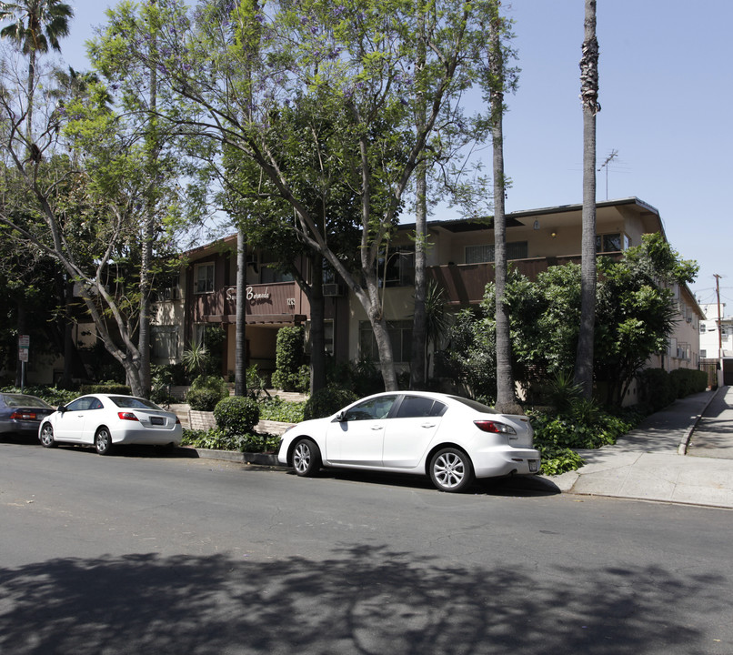 Sunset Bermuda Apartments in Los Angeles, CA - Building Photo