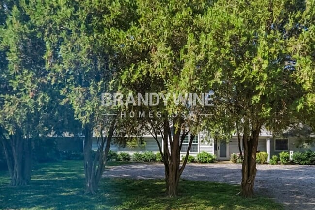 property at 421 SE 13th St