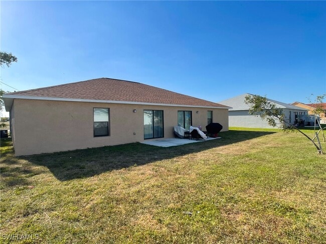 2007 Chiquita Blvd S