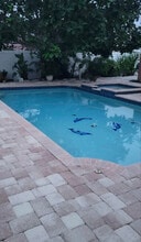 7721 W Hiawatha St in Tampa, FL - Foto de edificio - Building Photo