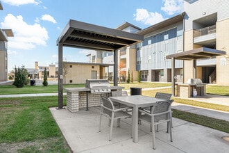 Westgate Park in Oklahoma City, OK - Foto de edificio - Interior Photo