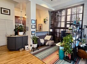 518 Gregory Ave in Weehawken, NJ - Building Photo