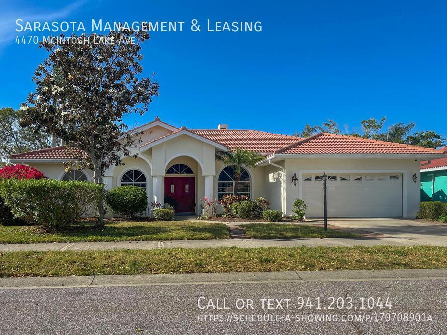 4470 McIntosh Lake Ave in Sarasota, FL - Building Photo