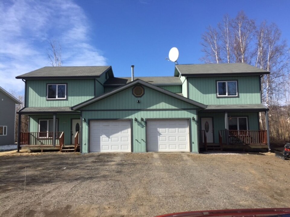 48 Trinidad Dr in Fairbanks, AK - Building Photo